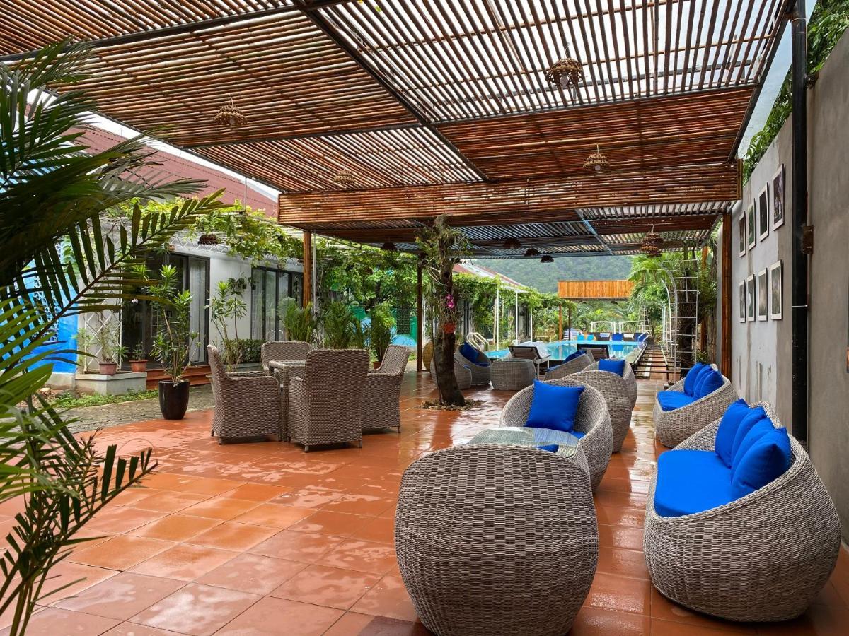 Commander Lodge Phong Nha Exterior photo