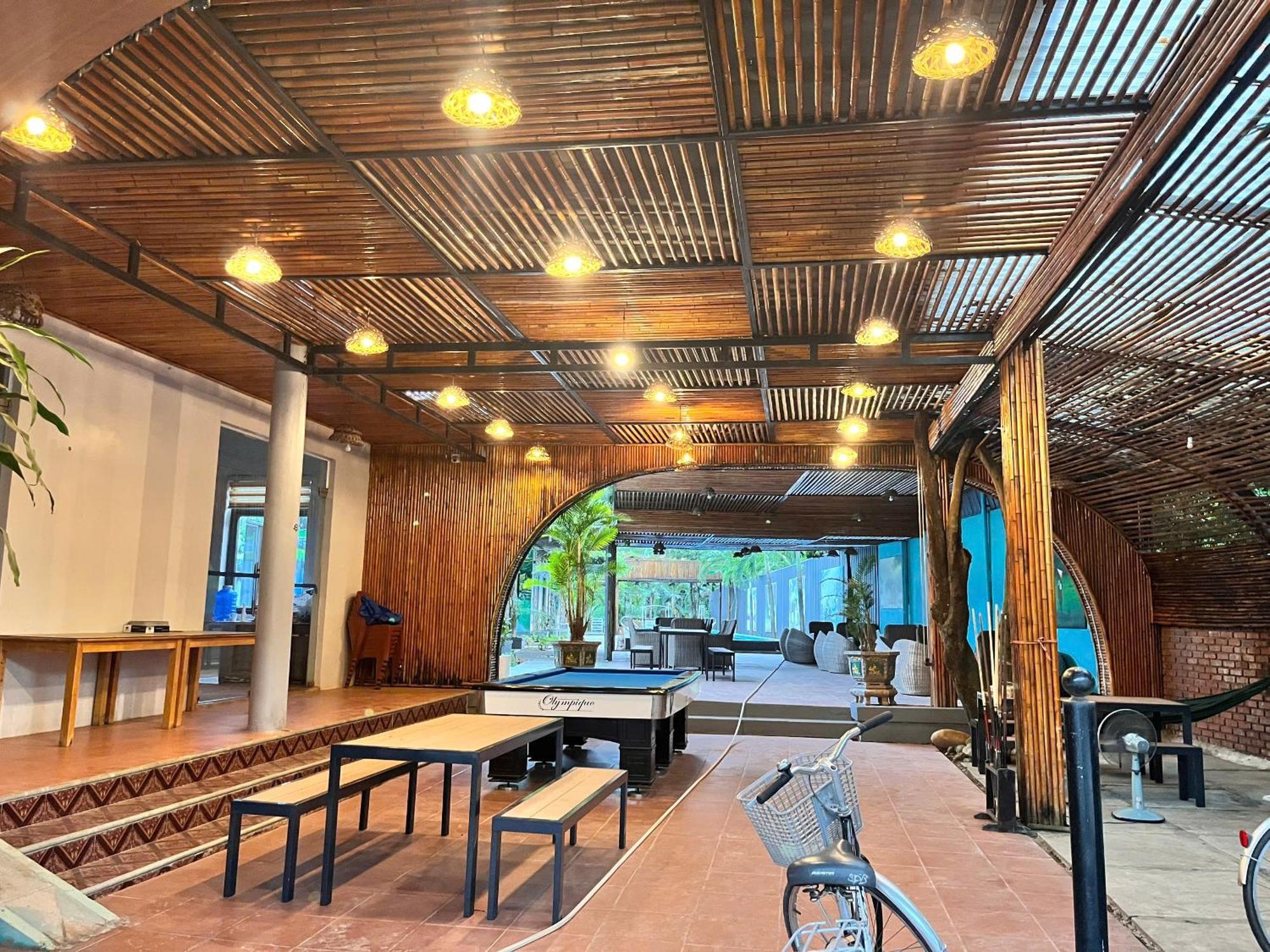 Commander Lodge Phong Nha Exterior photo