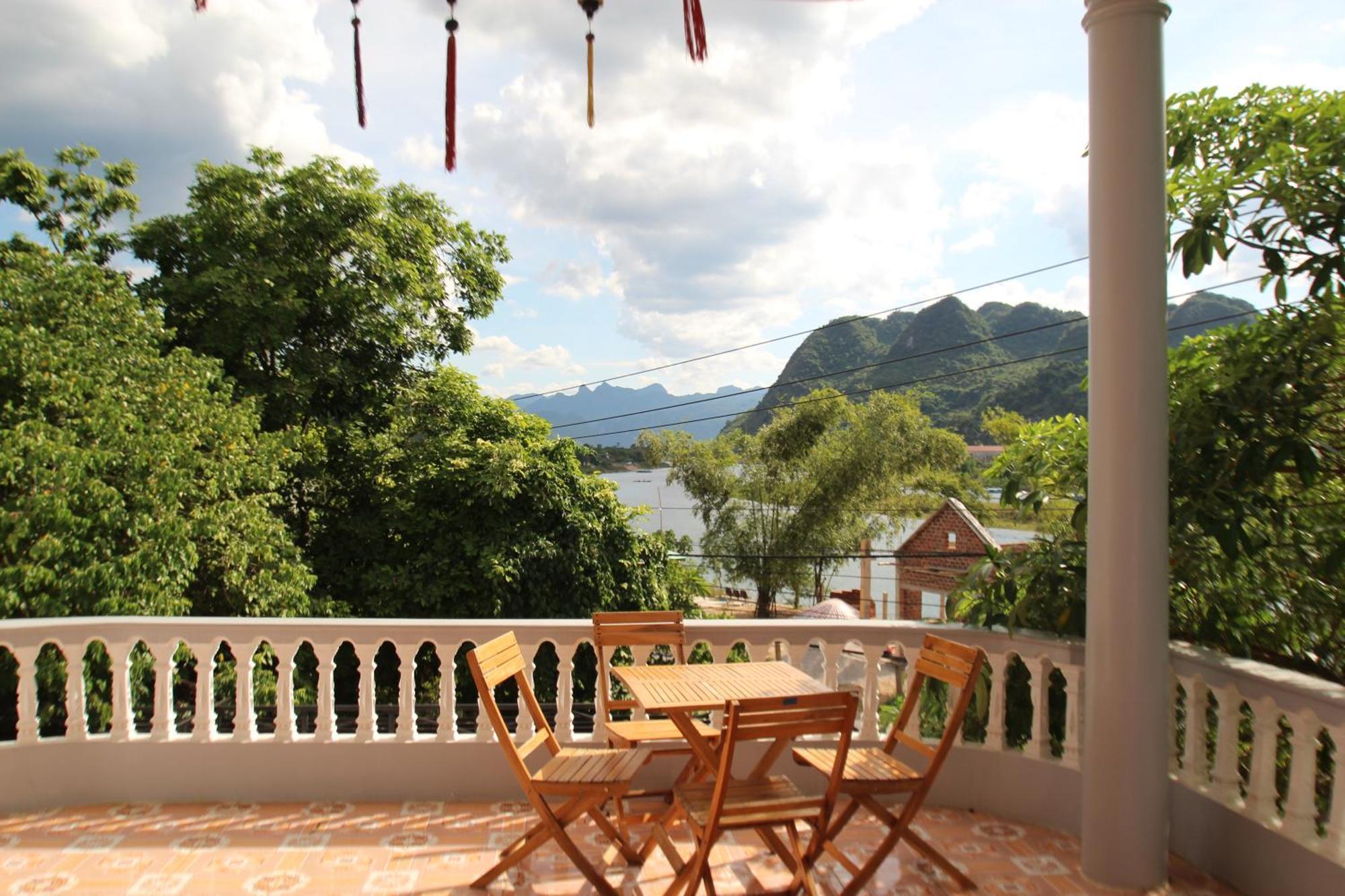 Commander Lodge Phong Nha Exterior photo